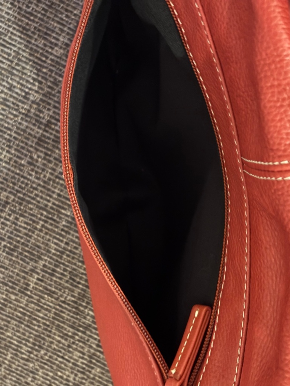 Tignanello Cognac Red Genuine Pebbled Leather Messenger Shoulder Crossbody Bag - Picture 9 of 16